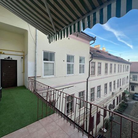 Apartament Teodora Sibiu Appartamento Esterno foto