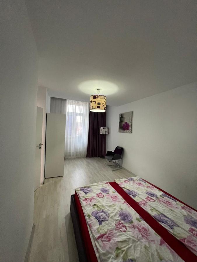 Apartament Teodora Sibiu Appartamento Esterno foto