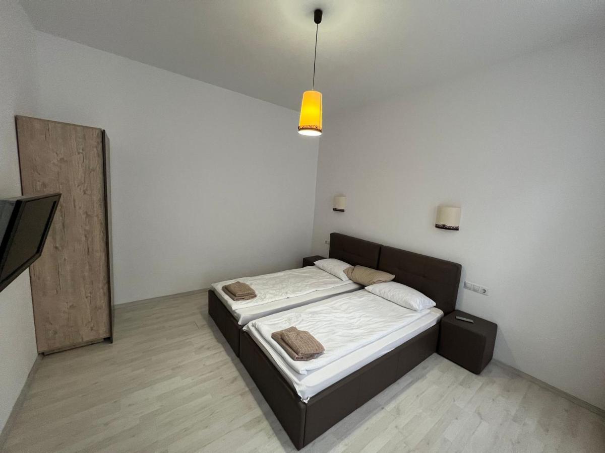 Apartament Teodora Sibiu Appartamento Esterno foto