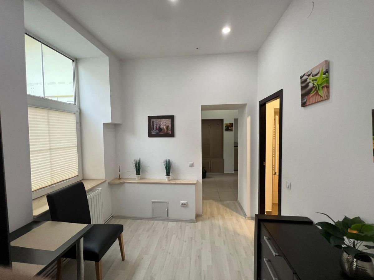 Apartament Teodora Sibiu Appartamento Esterno foto