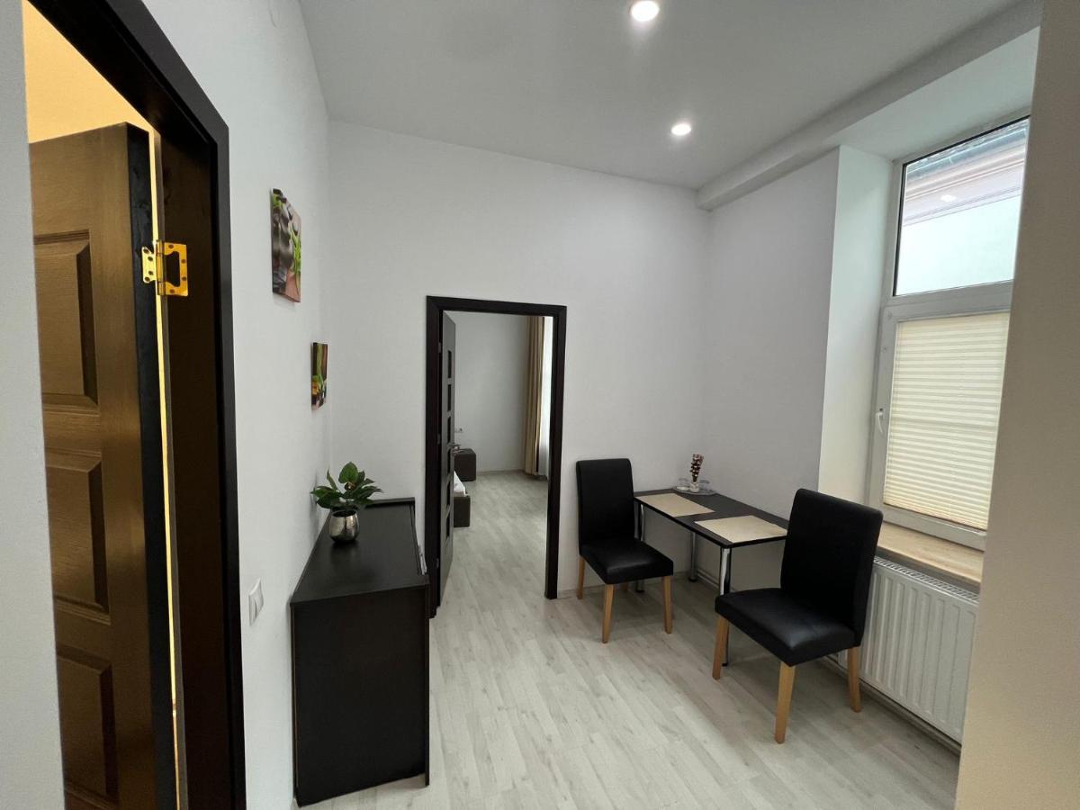Apartament Teodora Sibiu Appartamento Esterno foto
